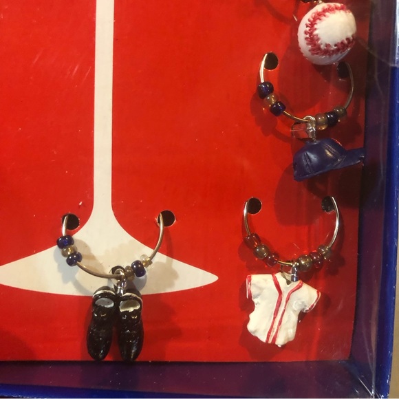 Rabbit Wine Chiller and Wine Glass Charms - Picture 6 of 6